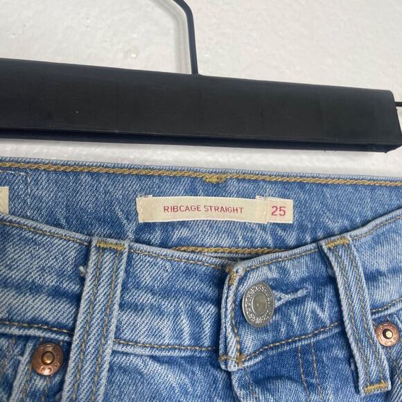 Levi's Womens Jeans Size 25 Ribcage Straight Leg Denim Blue Light Wash Casual - Picture 3 of 16